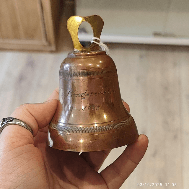 Cloche en cuivre 