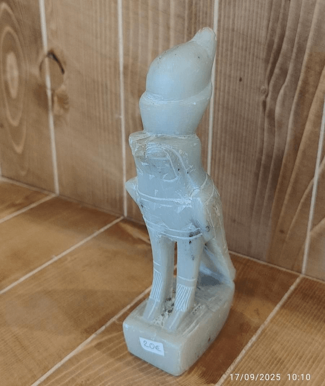 Horus en Albâtre 