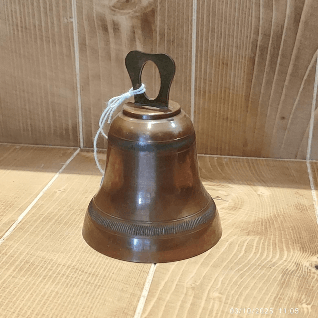 Cloche en cuivre 