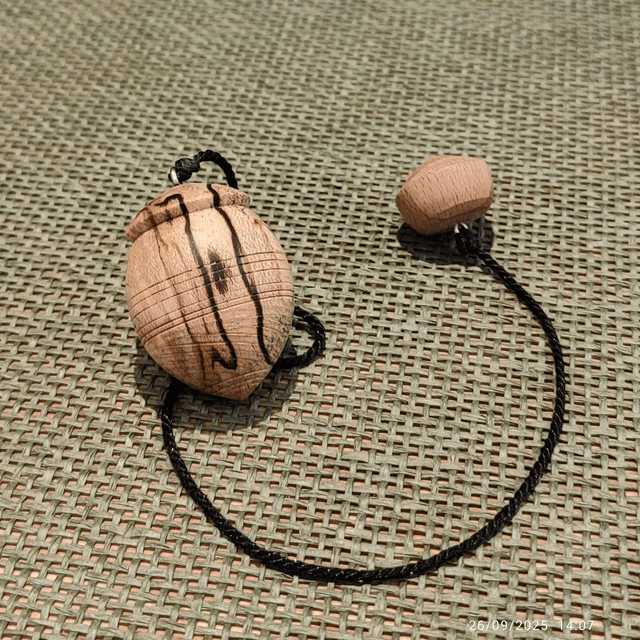 Pendule en Bois (Houx) 