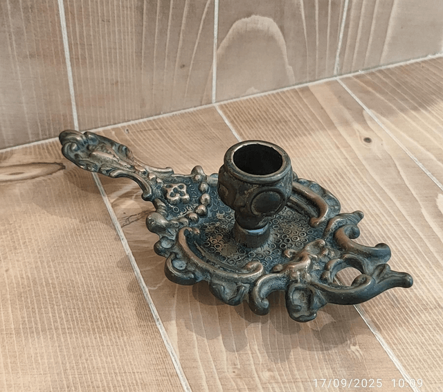 Bougeoir en bronze