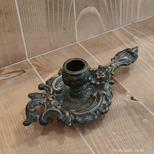 Bougeoir en bronze