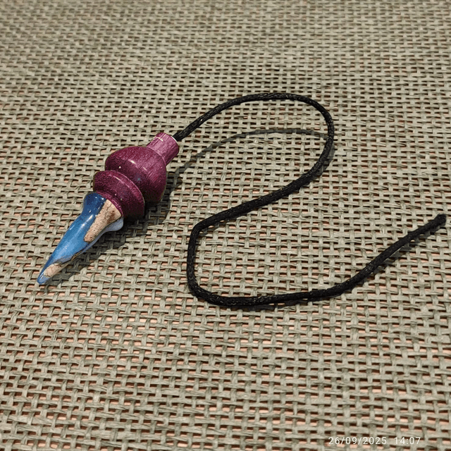 Pendule Bois & Epoxy (Amarante)