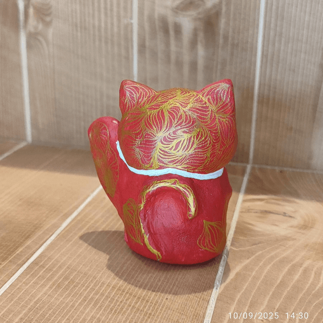 Darumas Maneki Rouge