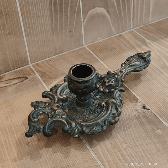 Bougeoir en bronze